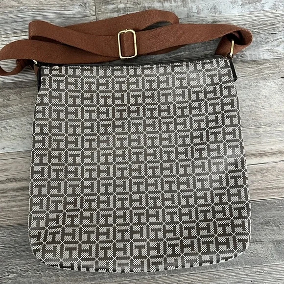 Tommy Hilfiger crossbody bag - Picture 4 of 4
